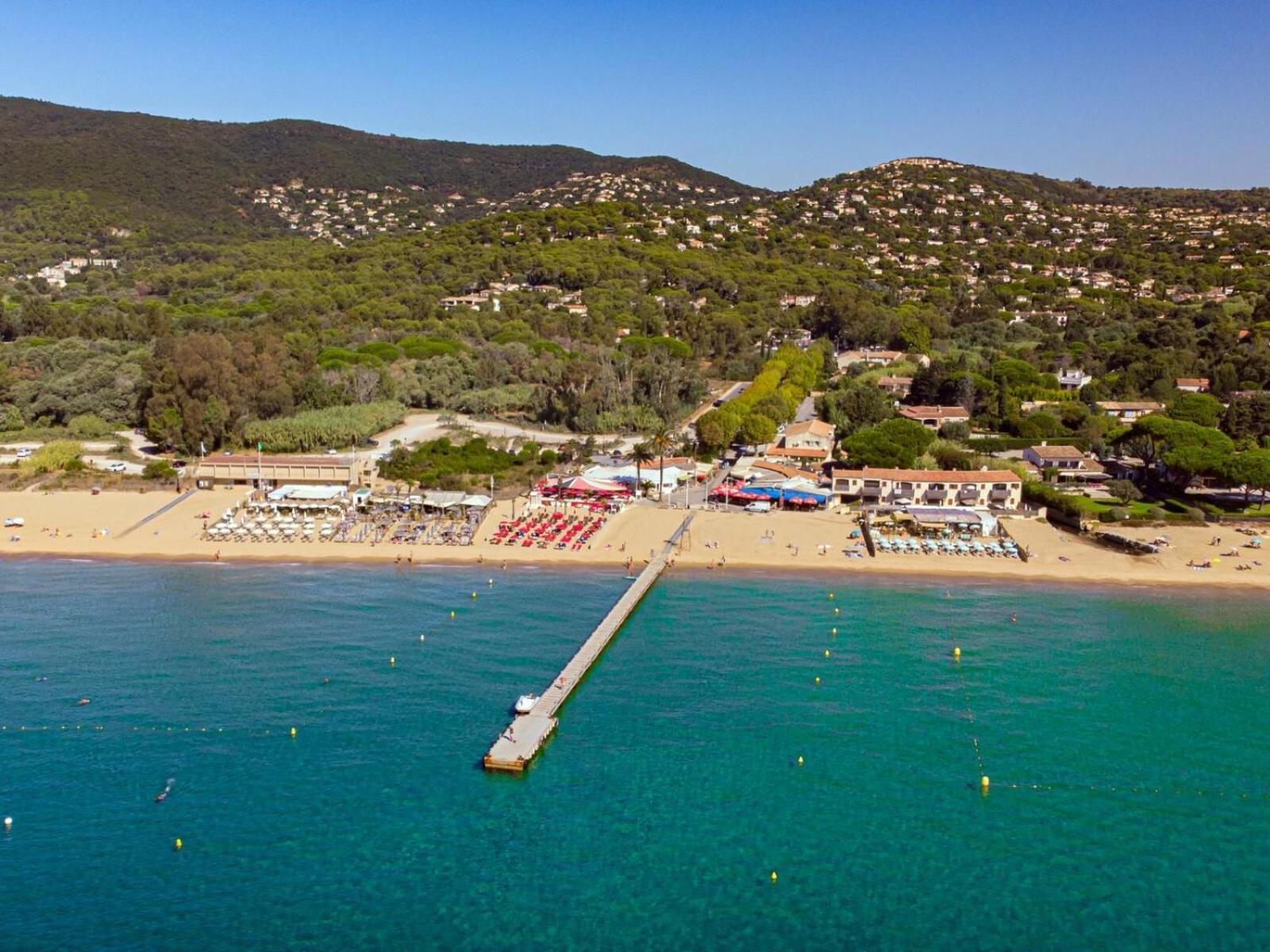 Appartement Residence Santa Barbara Avec Piscine Et A 750M De La Plage Cavalaire-sur-Mer Exteriör bild